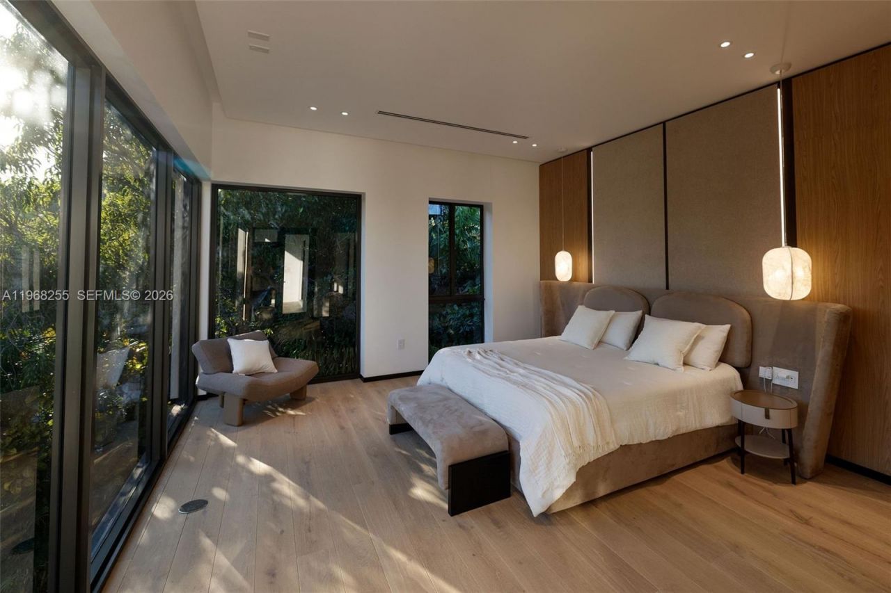 7420 SW 52nd Ave, Miami, FL 33143 Photo