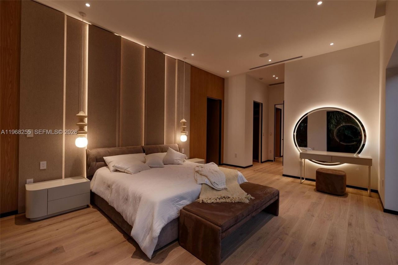 7420 SW 52nd Ave, Miami, FL 33143 Photo