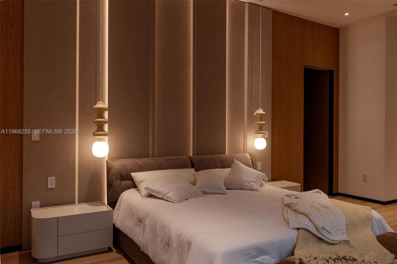 7420 SW 52nd Ave, Miami, FL 33143 Photo