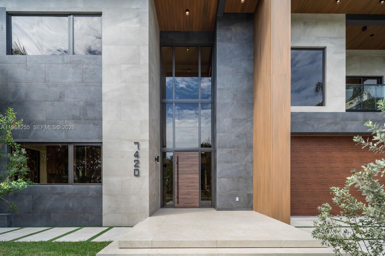 7420 SW 52nd Ave, Miami, FL 33143 Photo