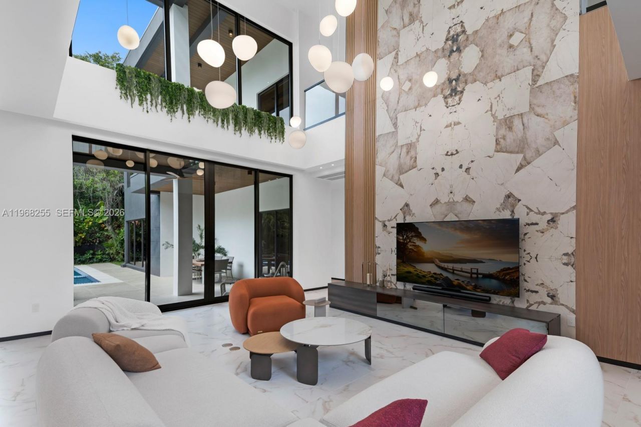 7420 SW 52nd Ave, Miami, FL 33143 Photo