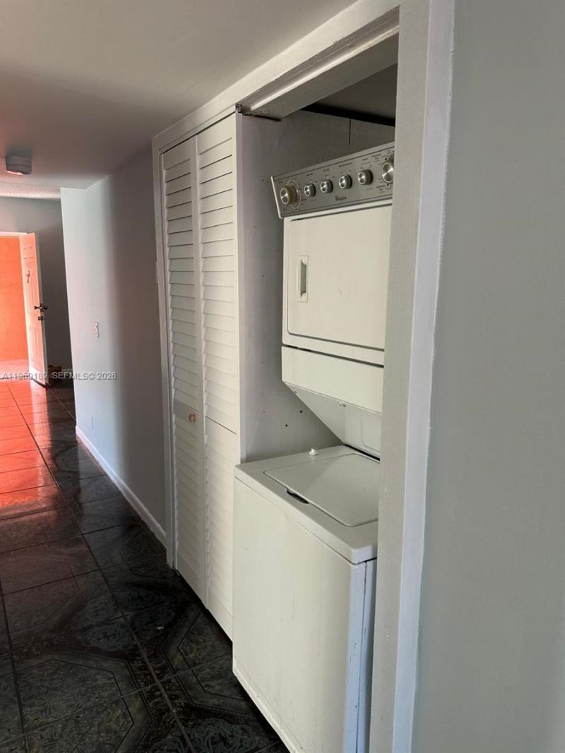 1840 NW 119th St, Unit 502, Miami, FL 33167 Photo