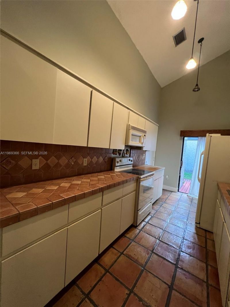 Please Call For Address, Miami, FL 33173 Photo