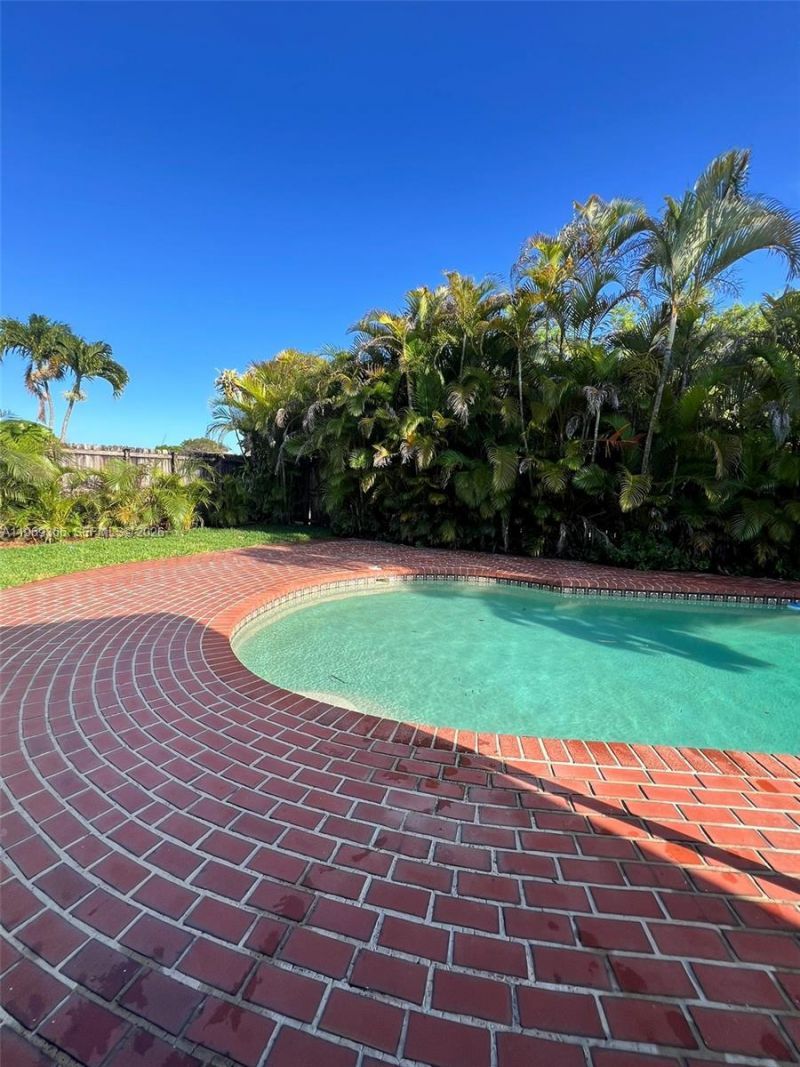 Please Call For Address, Miami, FL 33173 Photo