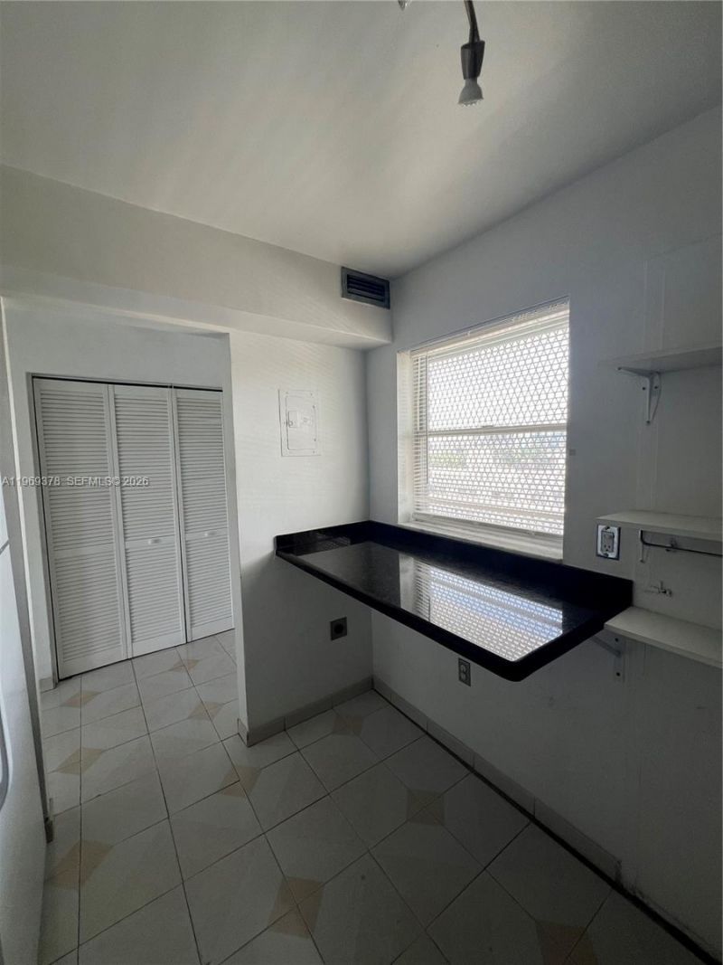 4142 N Jefferson Ave, Unit 6B, Miami Beach, FL 33140 Photo