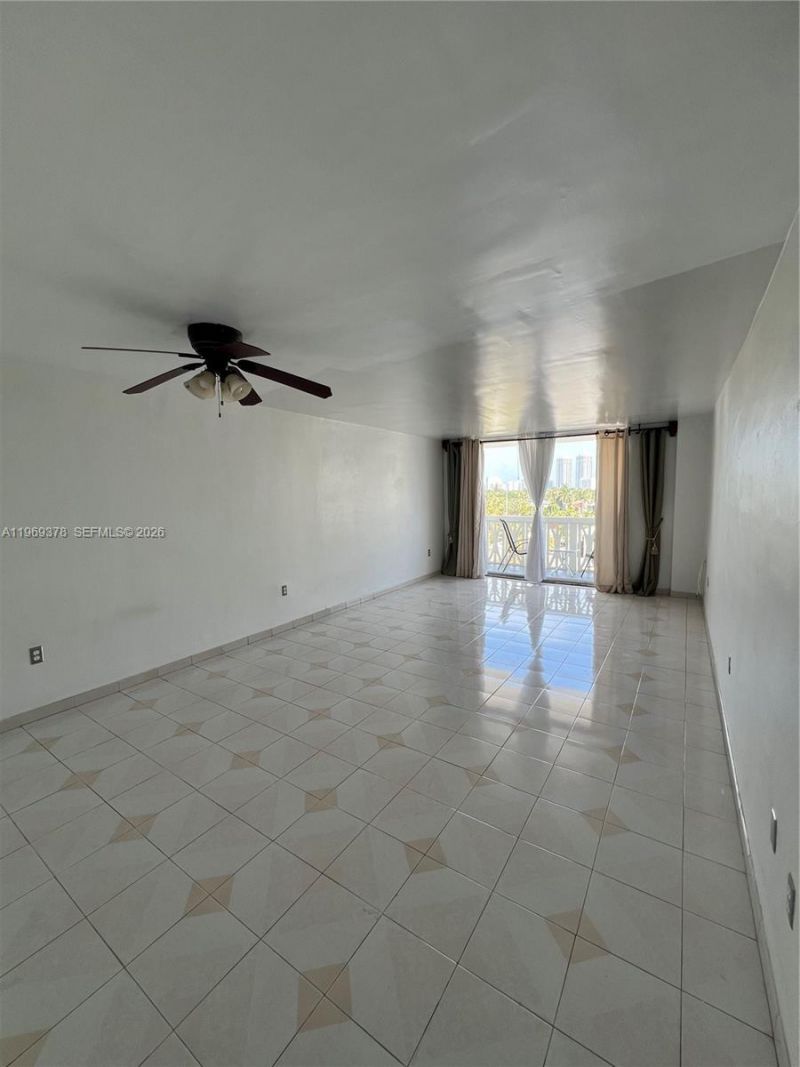 4142 N Jefferson Ave, Unit 6B, Miami Beach, FL 33140 Photo