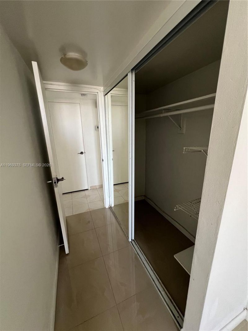 4142 N Jefferson Ave, Unit 6B, Miami Beach, FL 33140 Photo