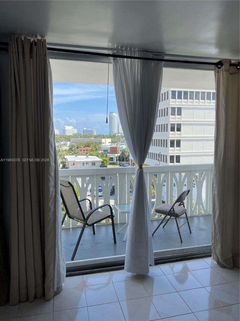 4142 N Jefferson Ave, Unit 6B, Miami Beach, FL 33140 Photo