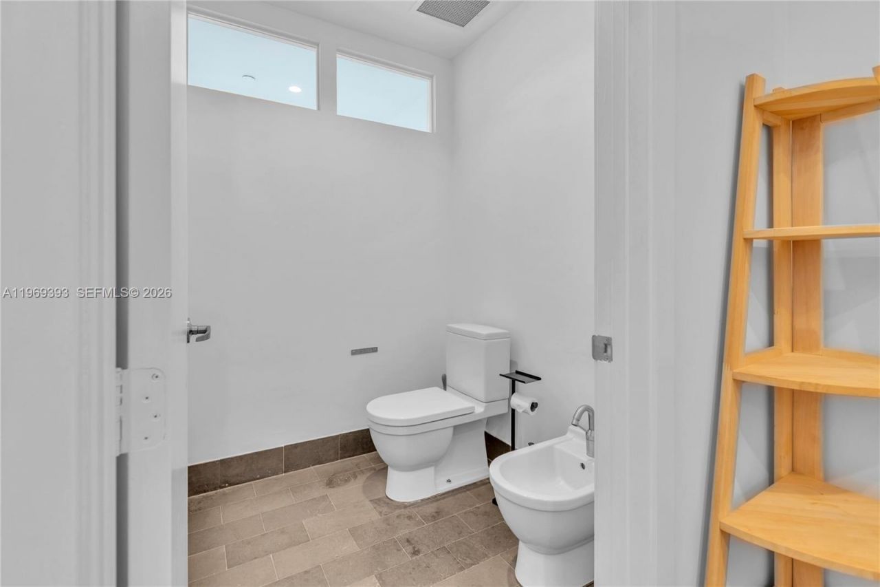 1100 Biscayne Blvd, Unit 2706, Miami, FL 33132 Photo