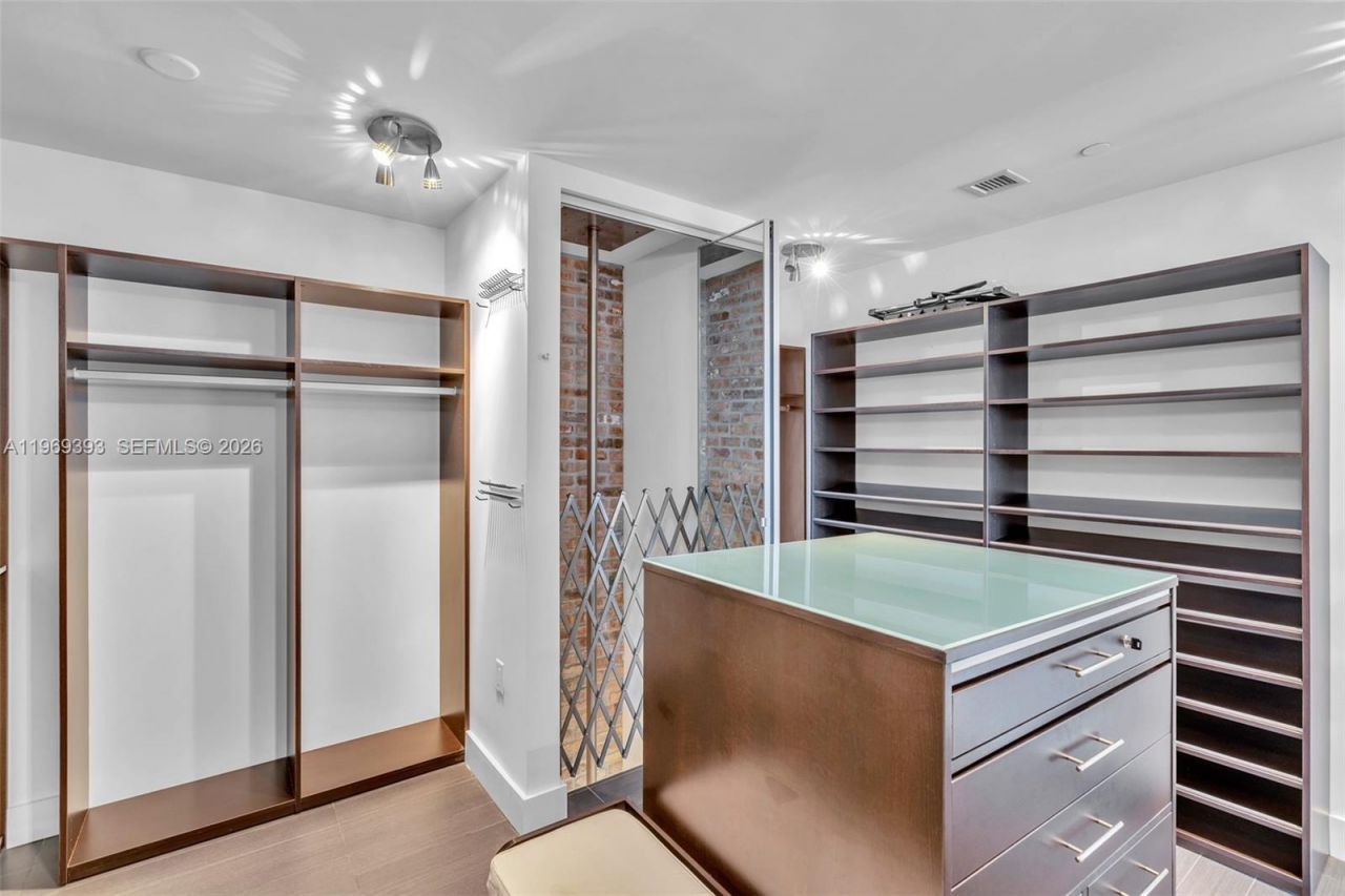 1100 Biscayne Blvd, Unit 2706, Miami, FL 33132 Photo