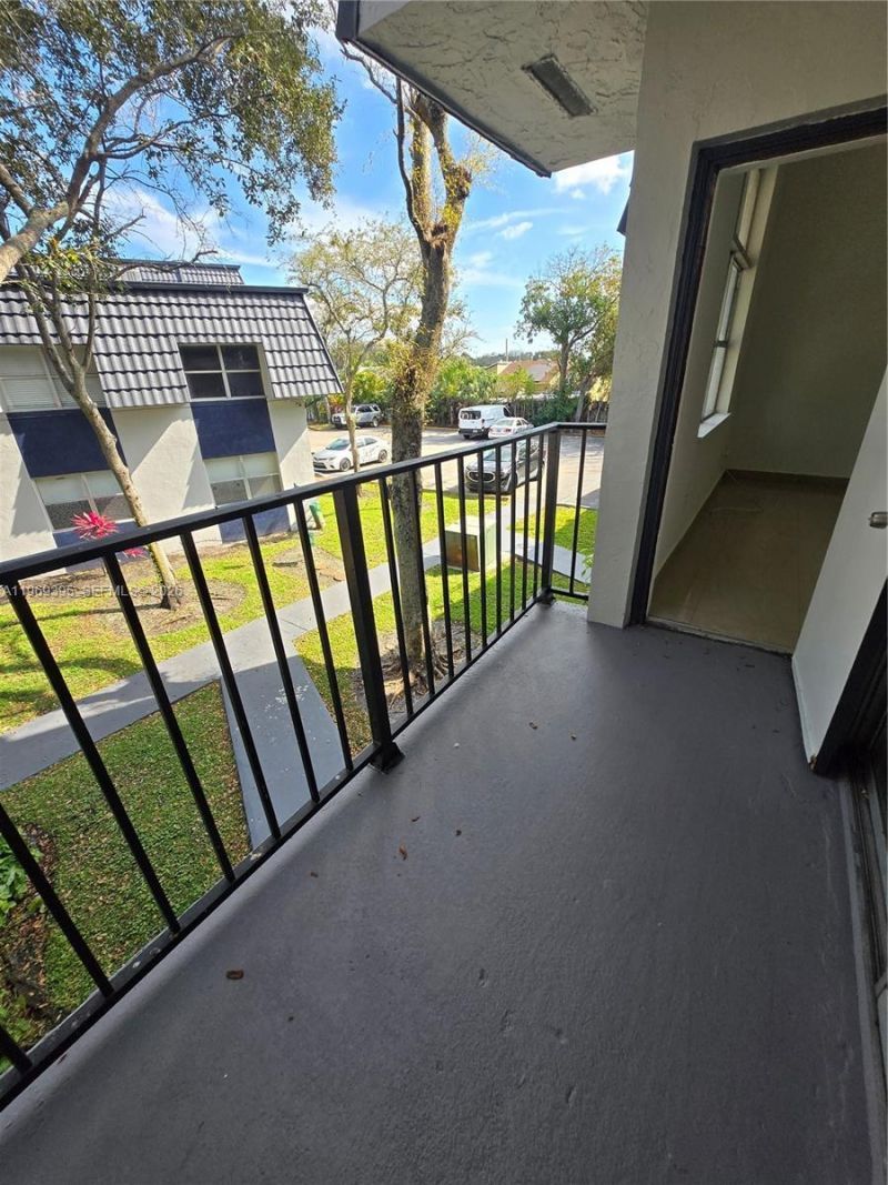8007 W 6th Ave, Unit M, Hialeah, FL 33014 Photo