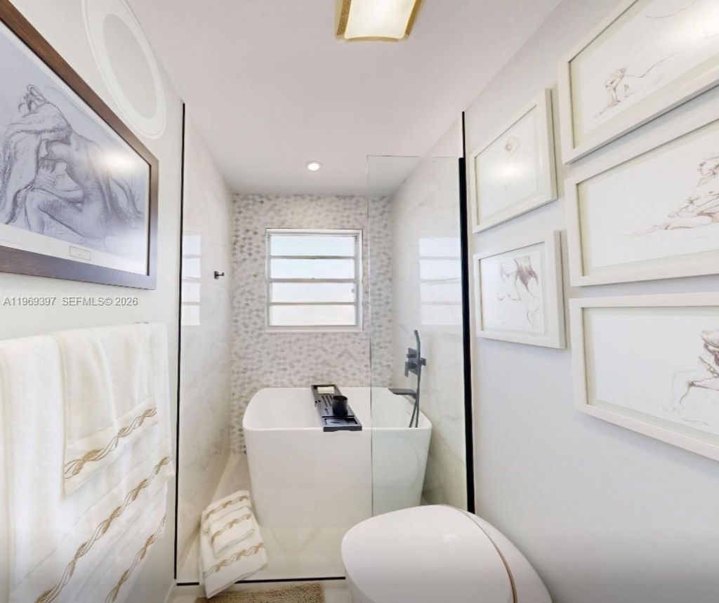 137 Golden Isles Dr , Unit 1609, Hallandale Beach, FL 33009 Photo