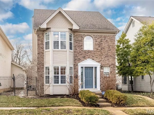 971 Barnard College Lane, St Louis, MO 63130