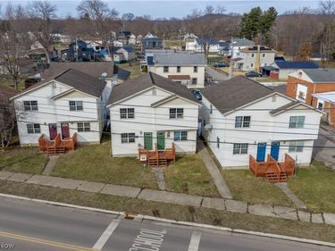 209 - 223 Trenton Avenue, Uhrichsville, OH 44683