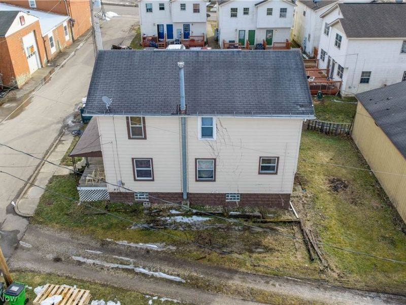 209 - 223 Trenton Avenue, Uhrichsville, OH 44683 Photo 4