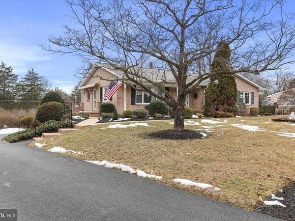 11800 BRADFORD DRIVE, HAGERSTOWN, MD 21742