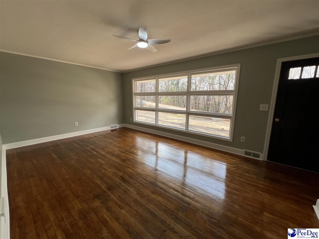 220 Laurel Ave. Photo 11