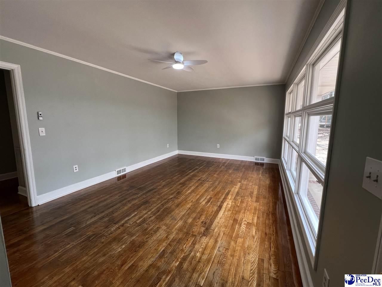 220 Laurel Ave. Photo 12