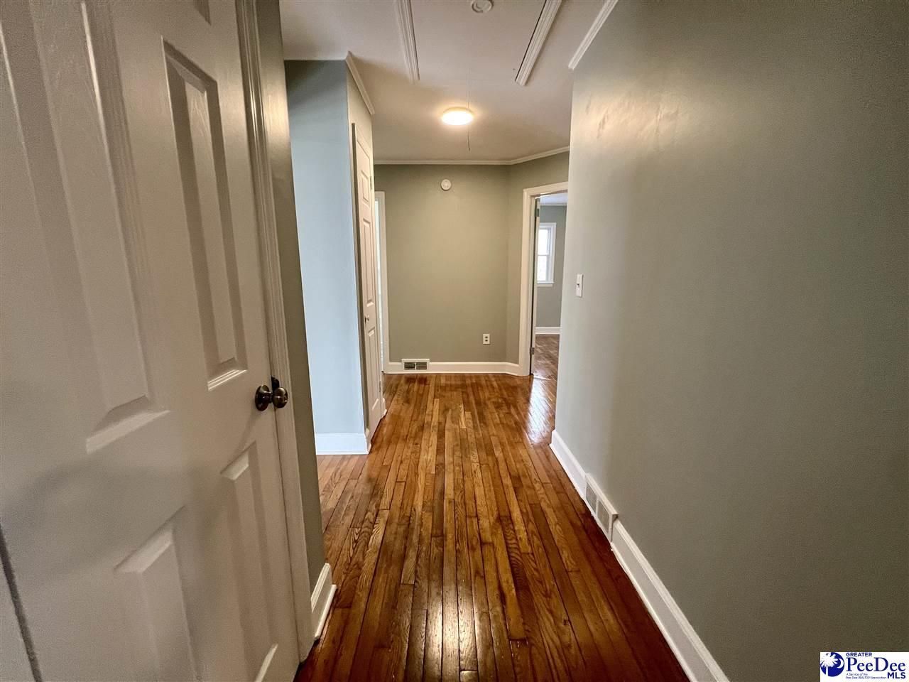 220 Laurel Ave. Photo 24