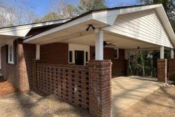 220 Laurel Ave. photo 4