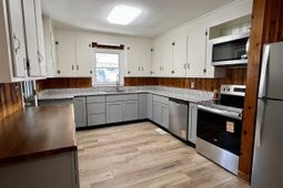 220 Laurel Ave. photo 4