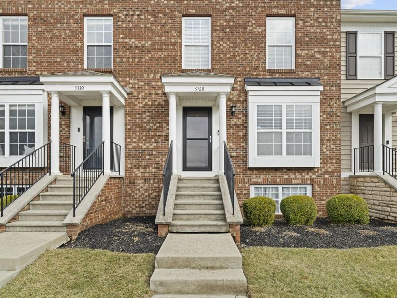 5328 Rustic Falls Drive , Unit 84, Dublin, OH 43016 Photo 3