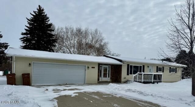 127 Lincoln Street, Northwood, ND 58267 Main Photo