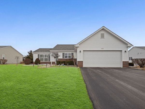 822 Hanson Avenue, McHenry, IL 60050