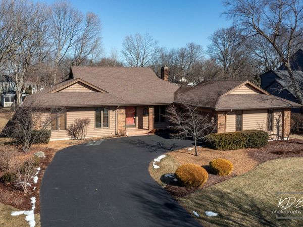 1127 Thunderbird Lane, Naperville, IL 60563