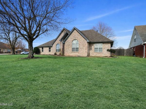 6568 Braybourne Main , Olive Branch, MS 38654