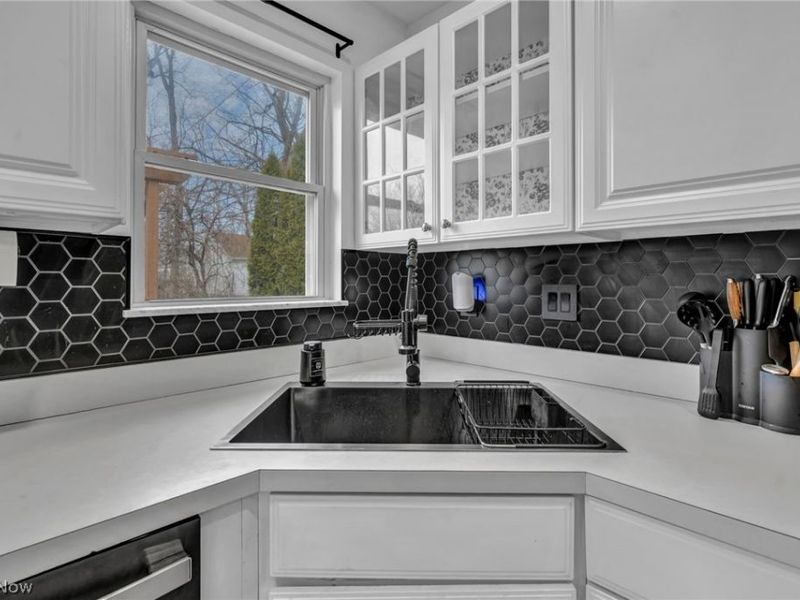 29007 Uxbridge Drive, Willowick, OH 44095 Photo 18