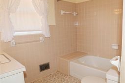 2778 Riley Street photo 4