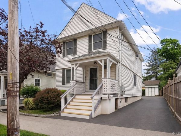 75 Maxwell Avenue, Unit B, Oyster Bay, NY 11771