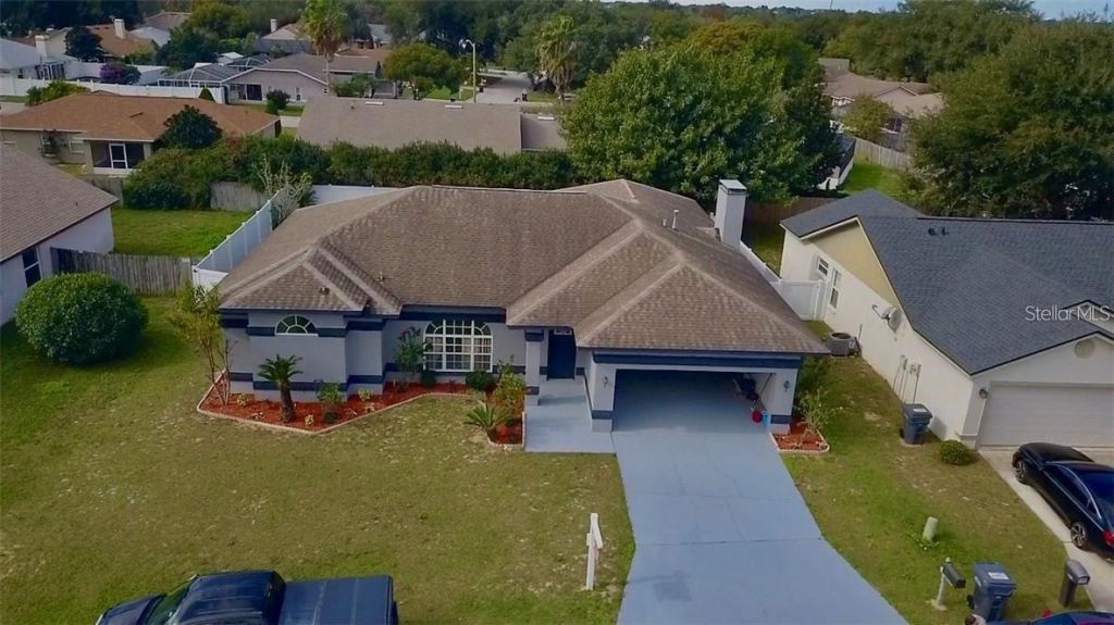 369 SE Sterling Drive, Winter Haven, FL 33884 Main Photo