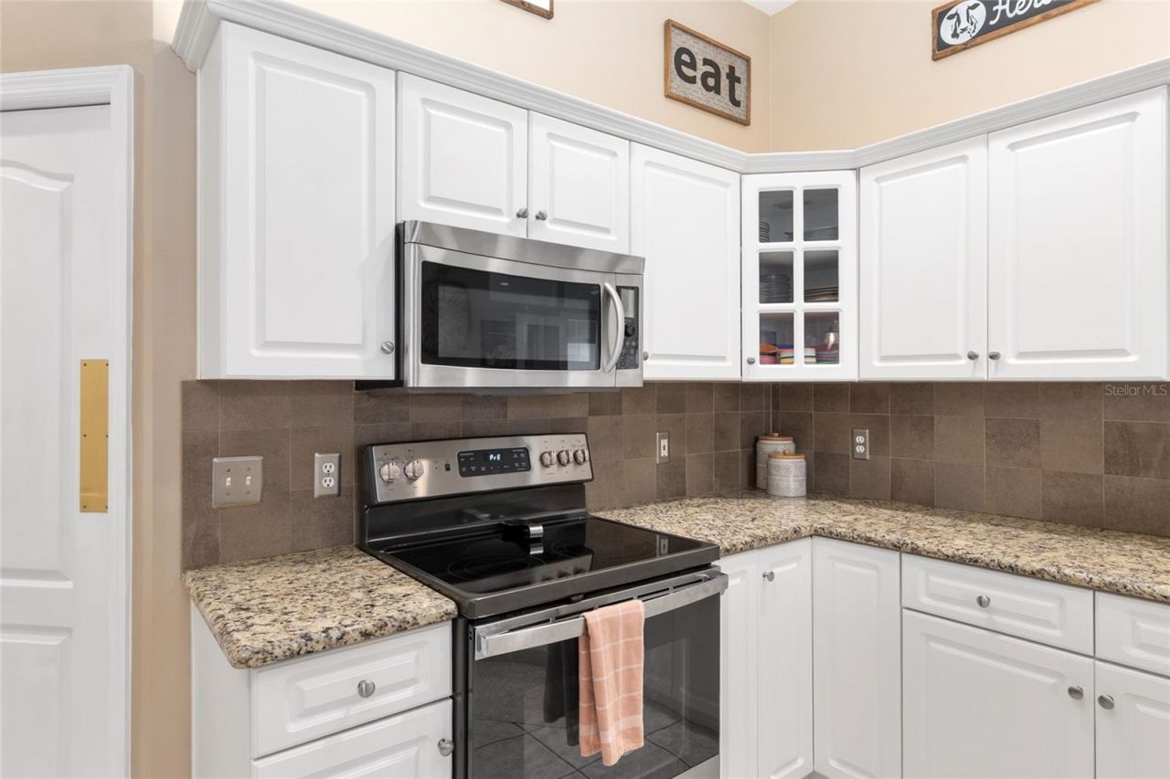 9350 SW 46th Place, Gainesville, FL 32608 Photo
