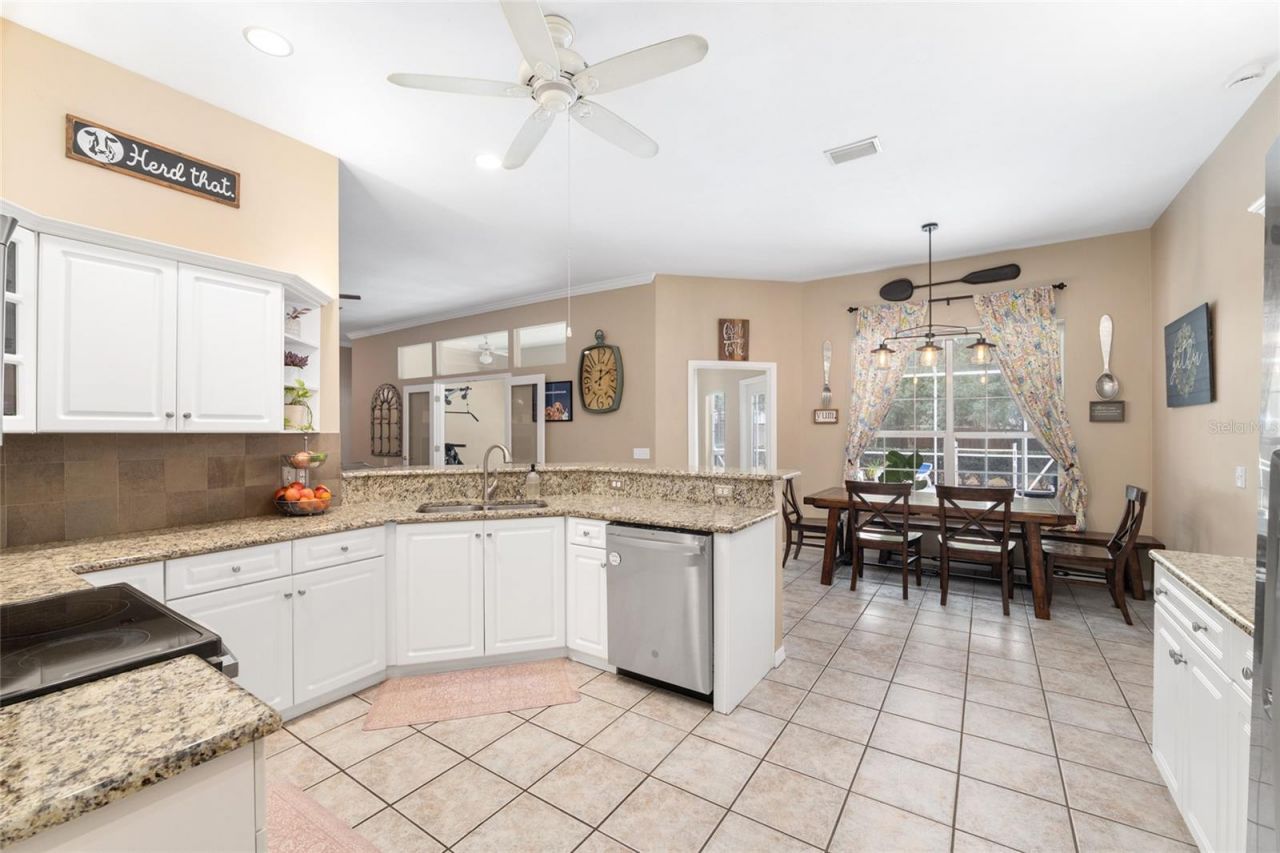 9350 SW 46th Place, Gainesville, FL 32608 Photo