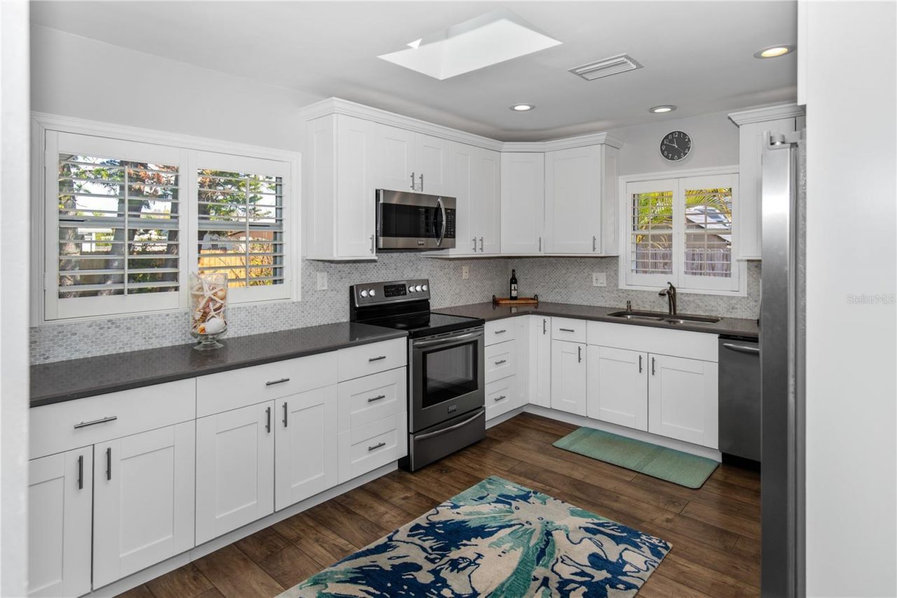 6343 19th Avenue N, Saint Petersburg, FL 33710 Photo