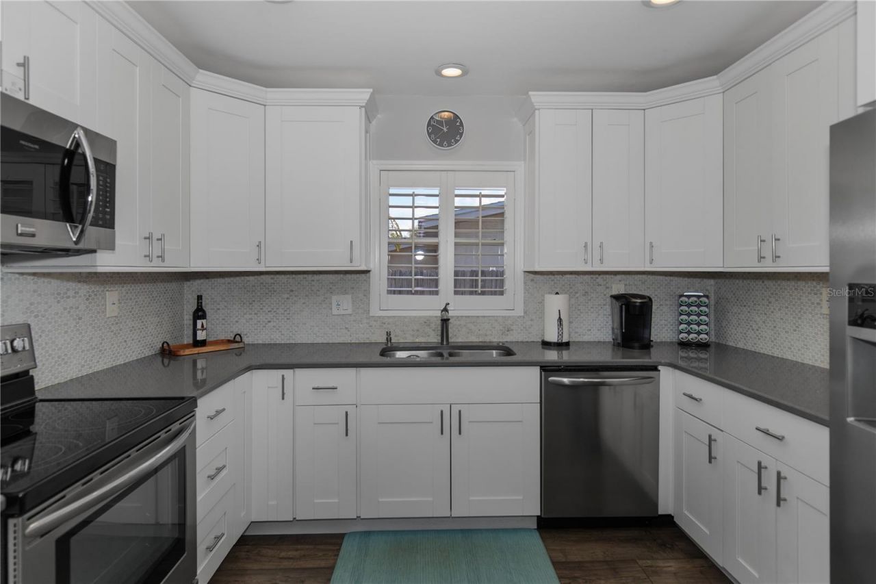 6343 19th Avenue N, Saint Petersburg, FL 33710 Photo