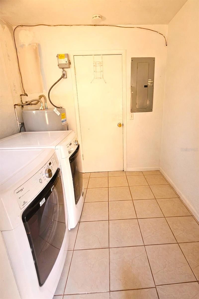 1561 NW 77th Way, Pembroke Pines, FL 33024 Photo