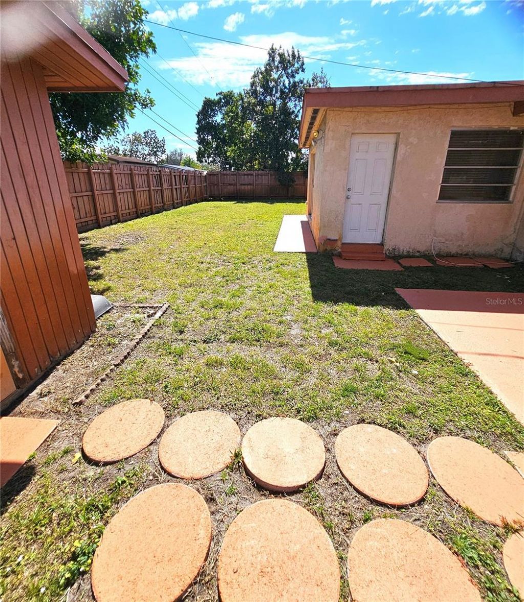 1561 NW 77th Way, Pembroke Pines, FL 33024 Photo