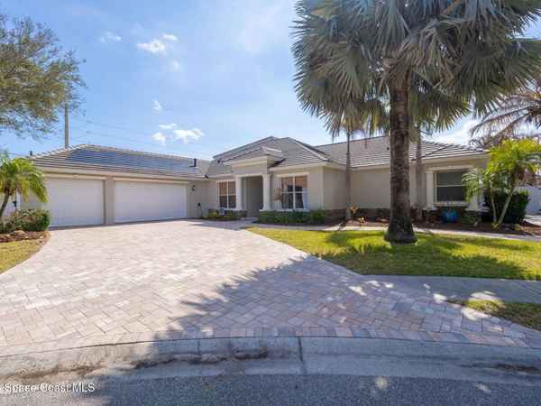 165 Island View Drive , Indian Harbour Beach, FL 32937