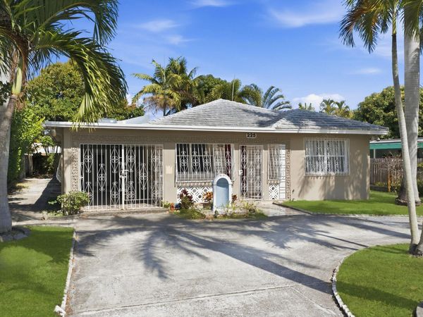 225 Plymouth Road, West Palm Beach, FL 33405