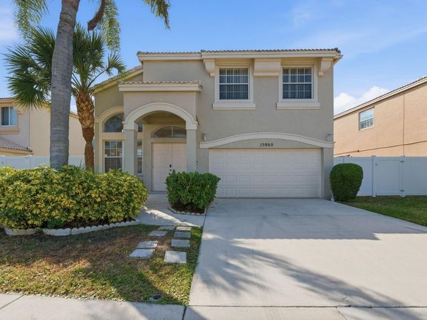 15860 NW 14th Rd, Pembroke Pines, FL 33028