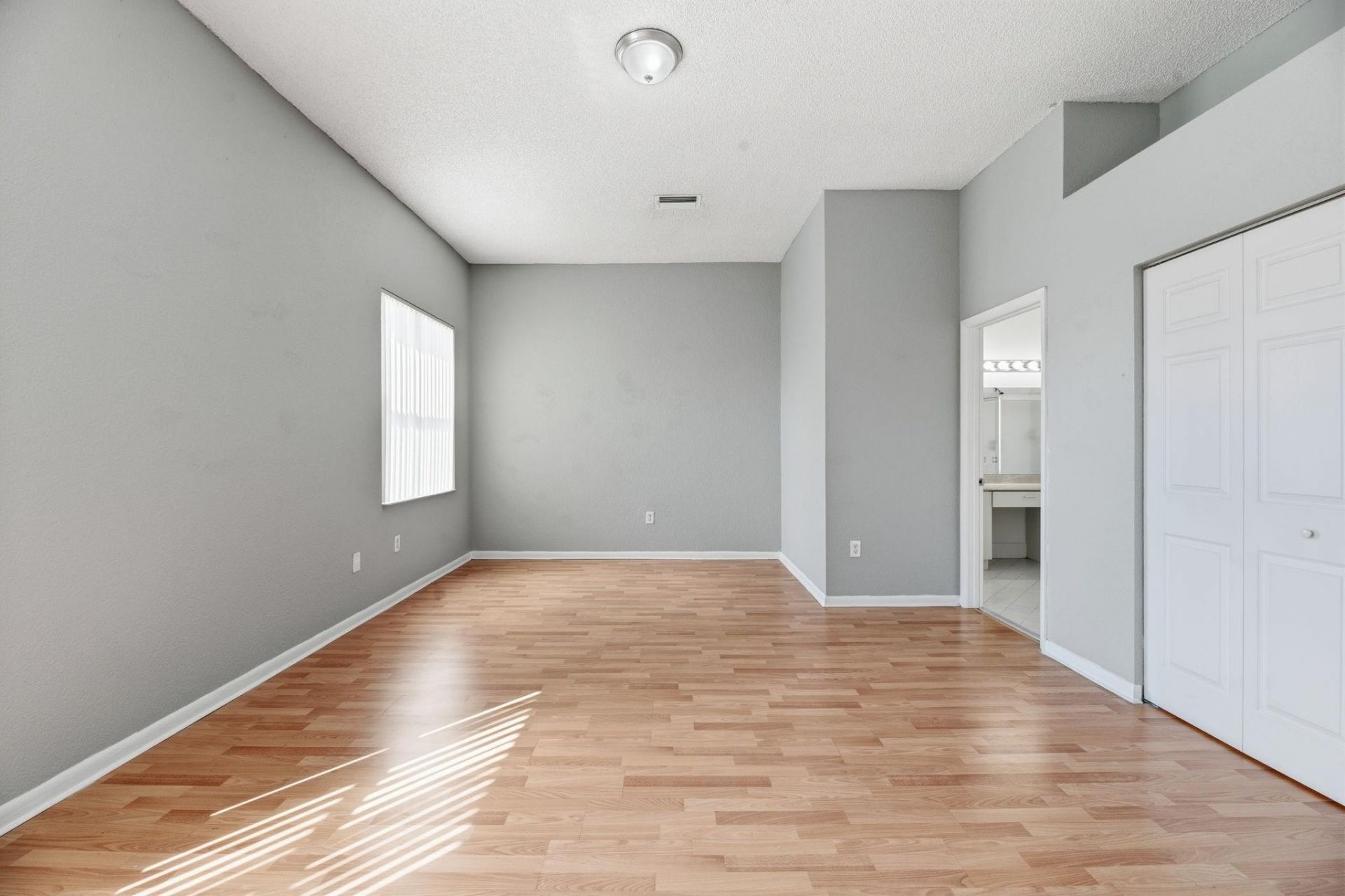 15860 NW 14th Road, Pembroke Pines, FL 33028 Photo