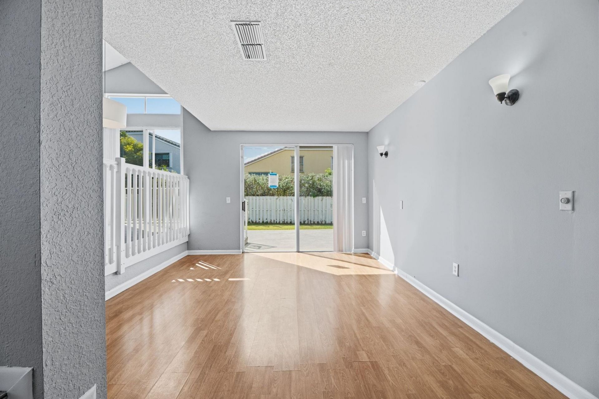 15860 NW 14th Road, Pembroke Pines, FL 33028 Photo