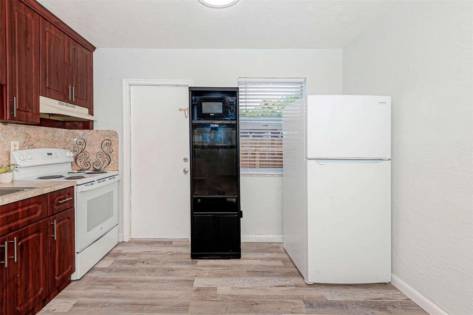 1923 N 23rd Avenue, Hollywood, FL 33020 Photo