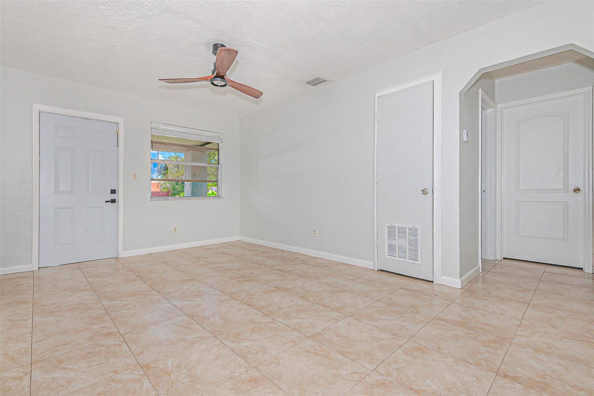 1923 N 23rd Avenue, Hollywood, FL 33020 Photo