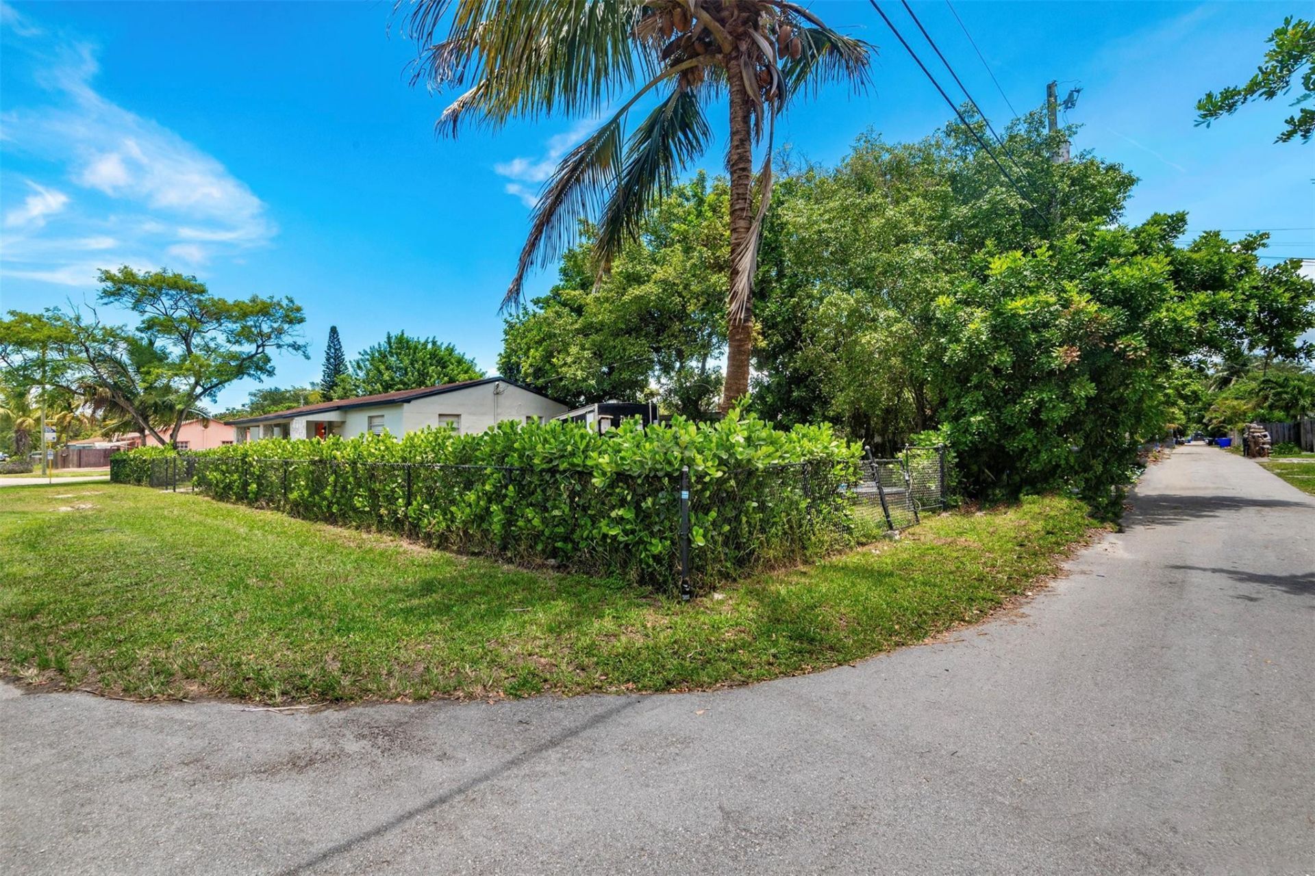 1923 N 23rd Avenue, Hollywood, FL 33020 Photo