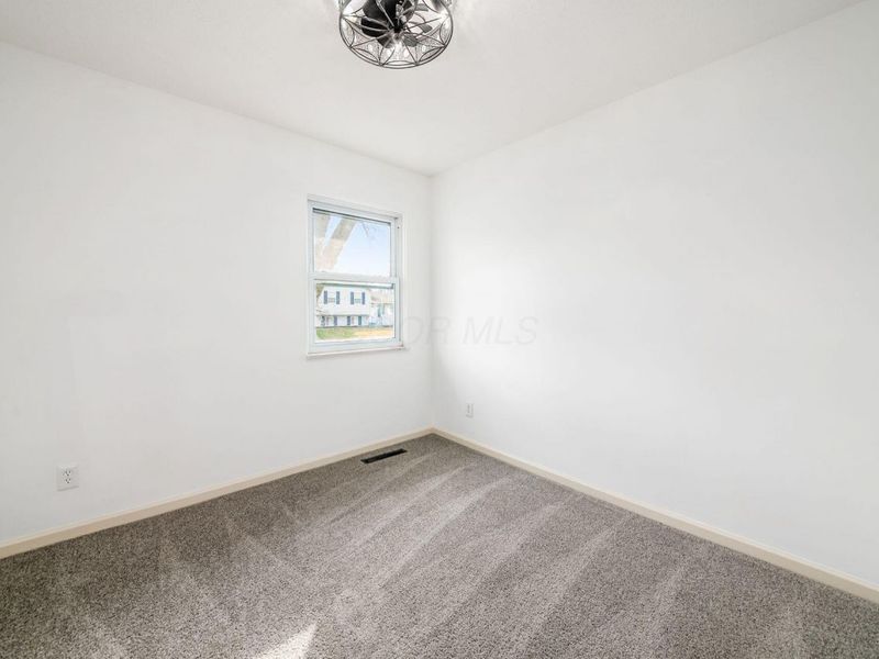 2350 Edenburgh Drive S, Columbus, OH 43219 Photo 20