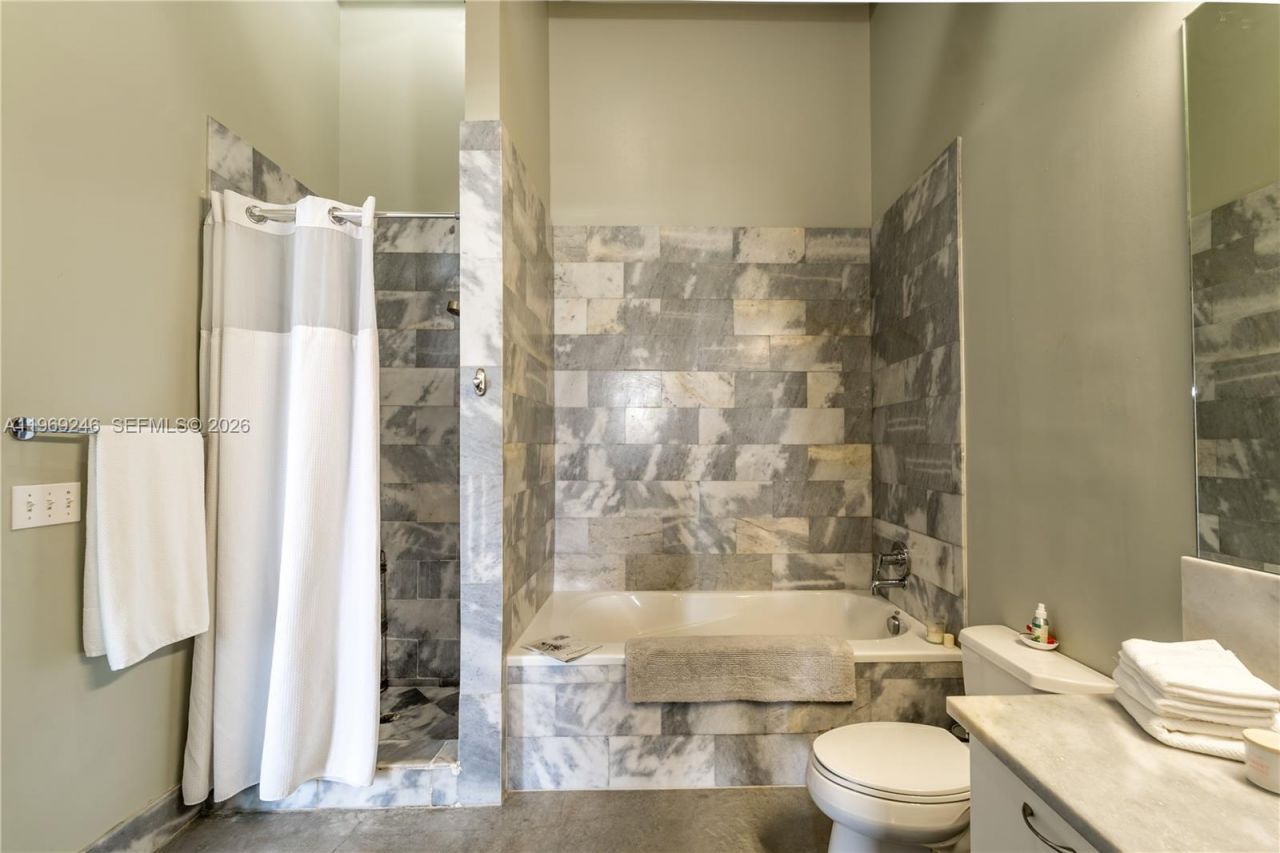 444 NW 1st Ave, Unit 405, Fort Lauderdale, FL 33301 Photo